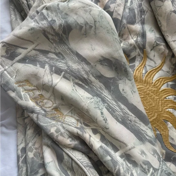 Yellow the Label hoodie - Picture 6 of 9